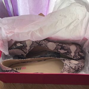 Shoes - Ballet Flats